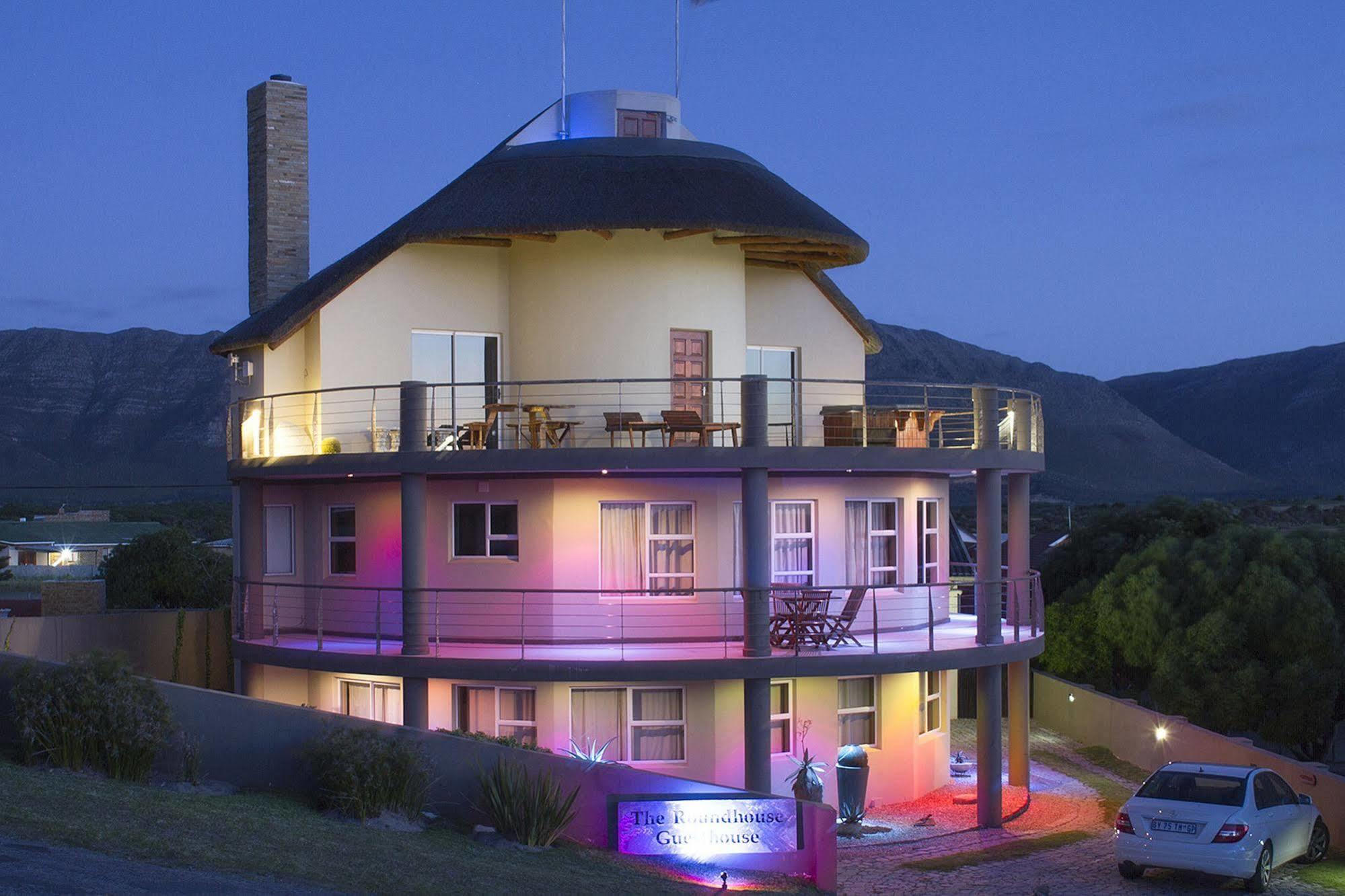 The Roundhouse Guesthouse De Kelders Buitenkant foto
