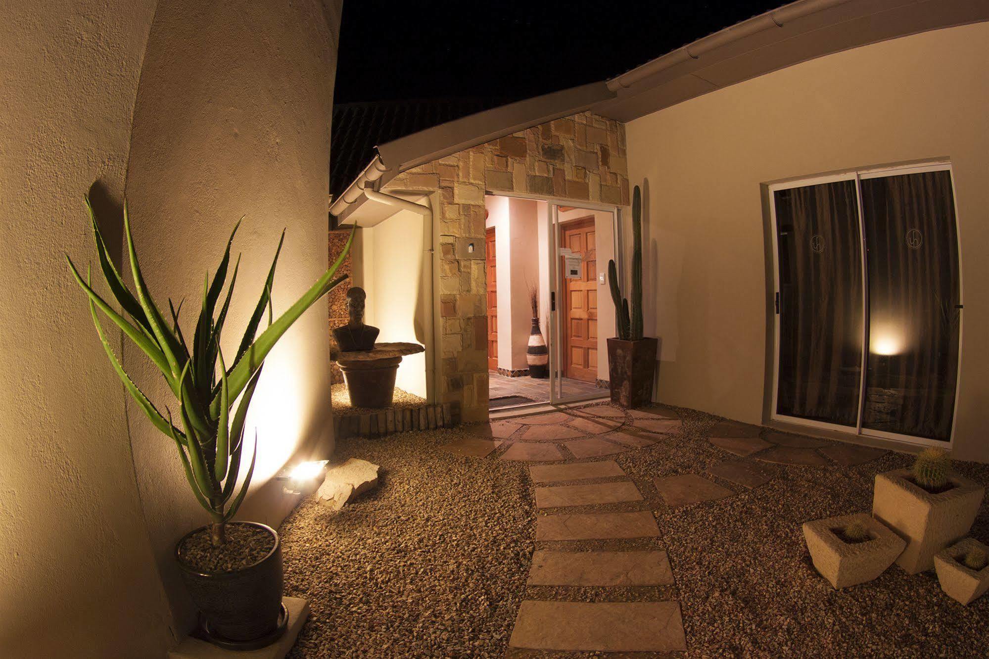The Roundhouse Guesthouse De Kelders Buitenkant foto
