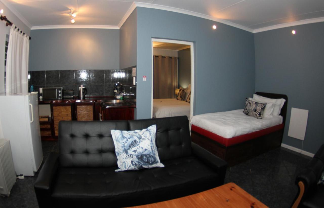 The Roundhouse Guesthouse De Kelders Buitenkant foto